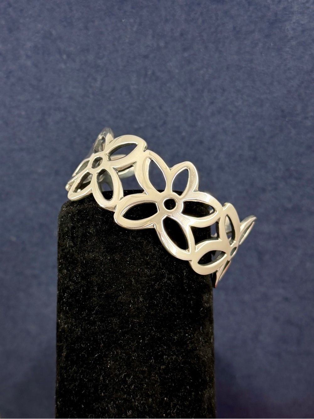 JAMES AVERY Sterling Silver Flower Openwork Etch Wide Cuff Bracelet RETIRED 42g